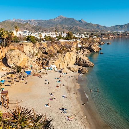 Apartamento En El Centro De Nerja Eksteriør billede