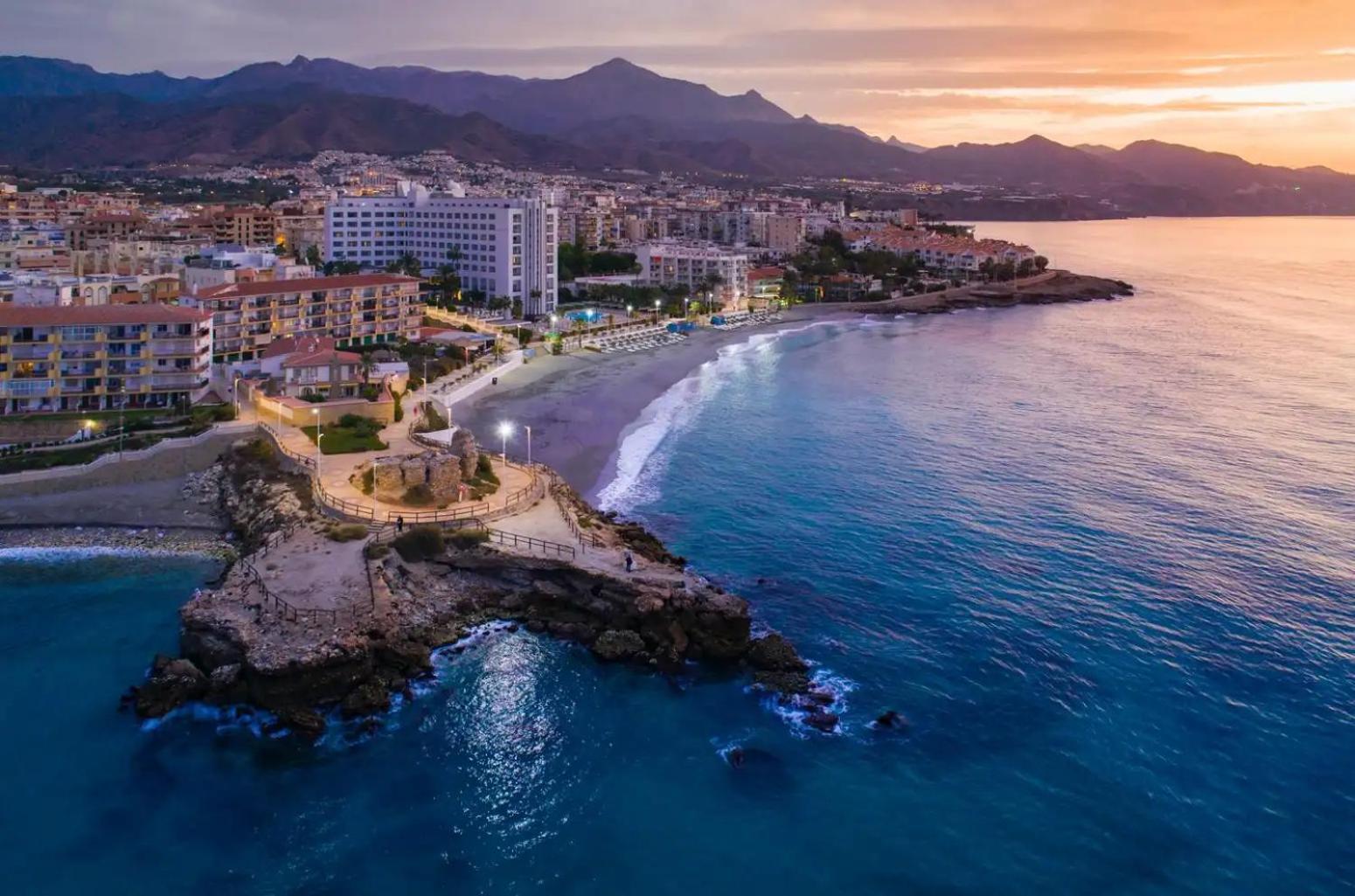 Apartamento En El Centro De Nerja Eksteriør billede